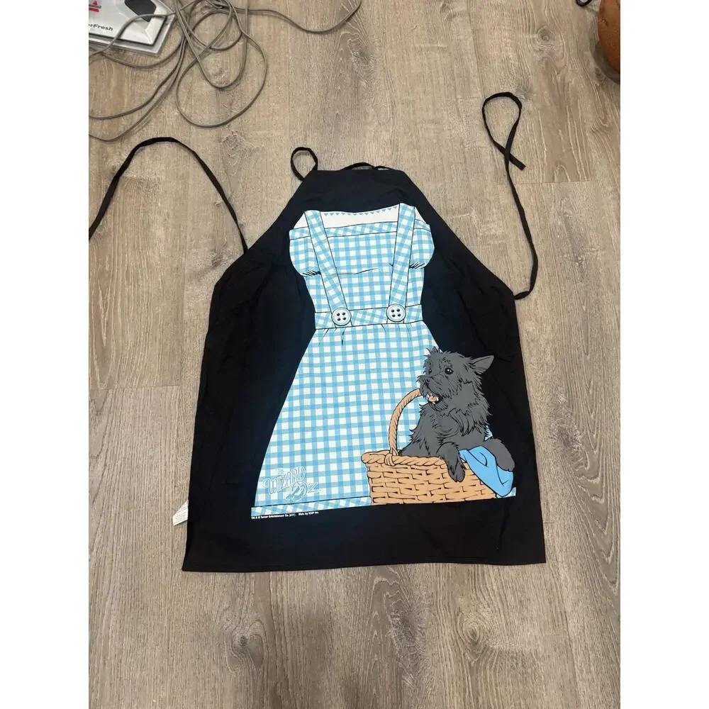 New The Wizard of Oz Dorothy & Toto Apron